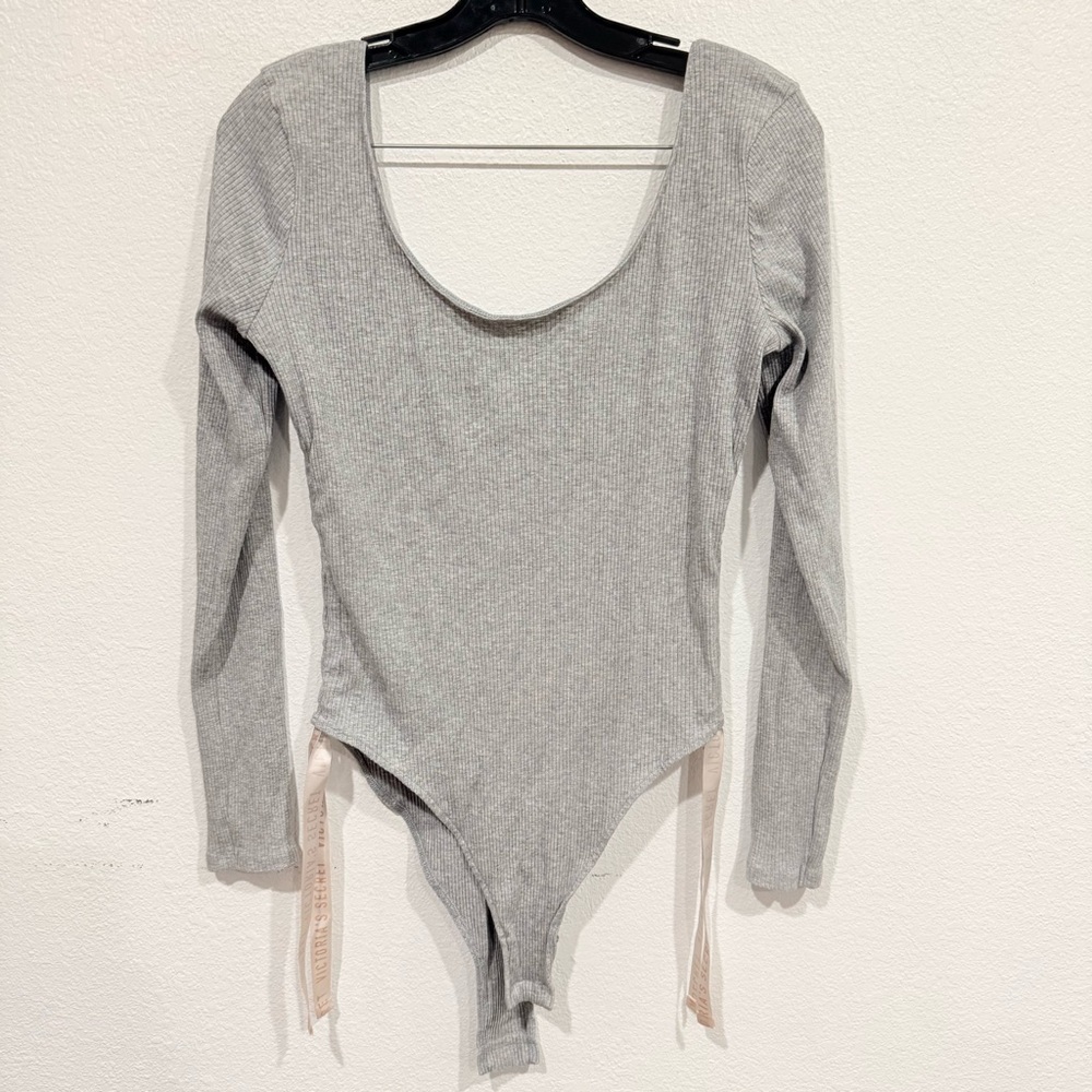 Victoria’s Secret‎ Ribbed Long Sleeve Scoop Neck Bodysuit Women’s Size Small